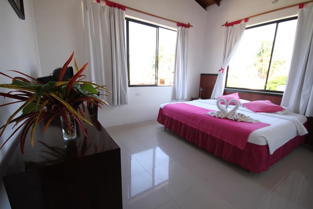 Hostal La Gran Tortuga 比亚米尔港 外观 照片